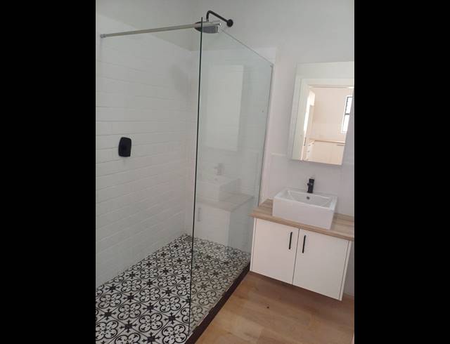 3 bed property to rent in LANGERUG